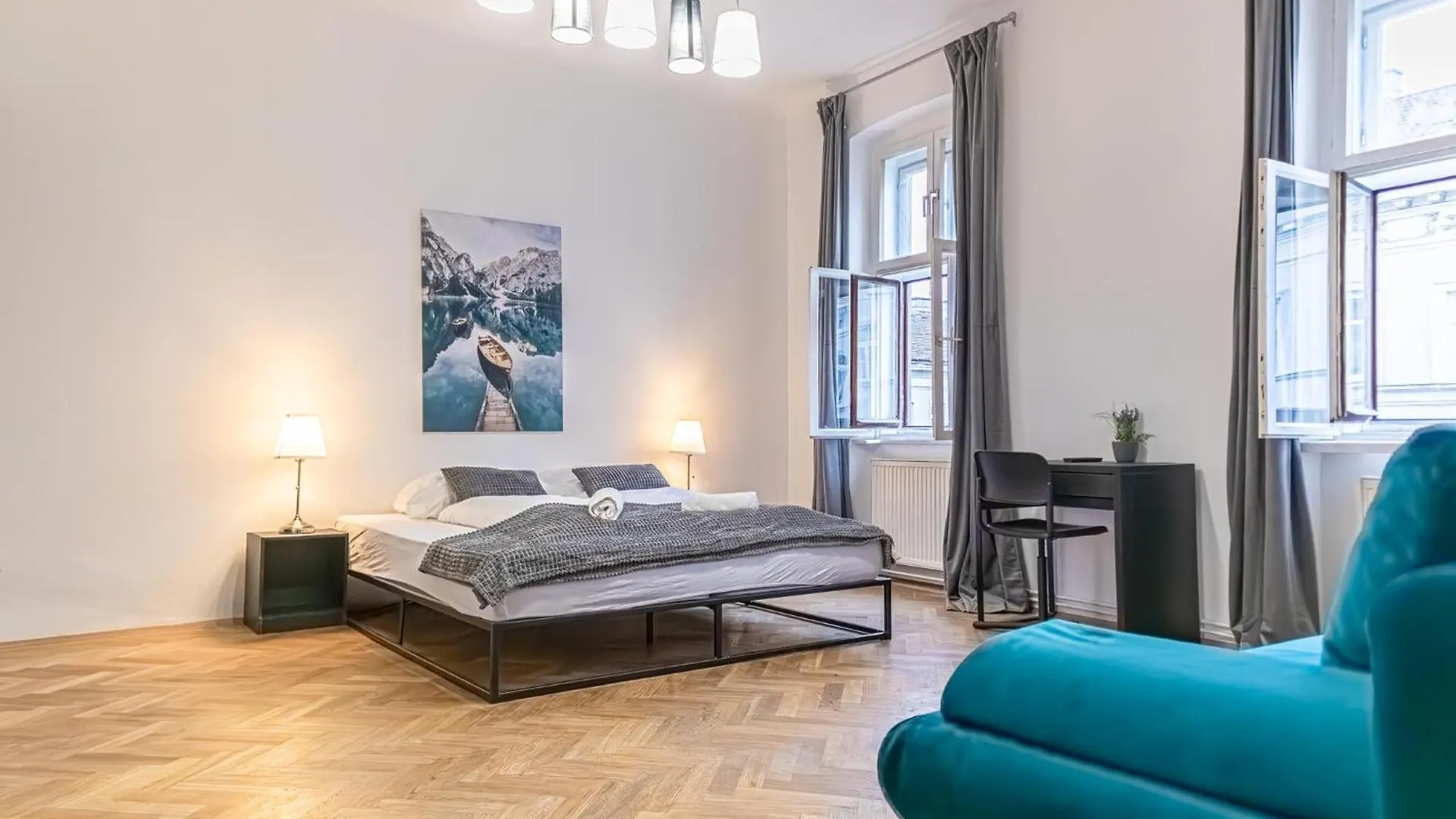 Spacious 2Br Apt -Near Wiener Stadthalle Burggassewiener Well Located 0*, Vienna Austria