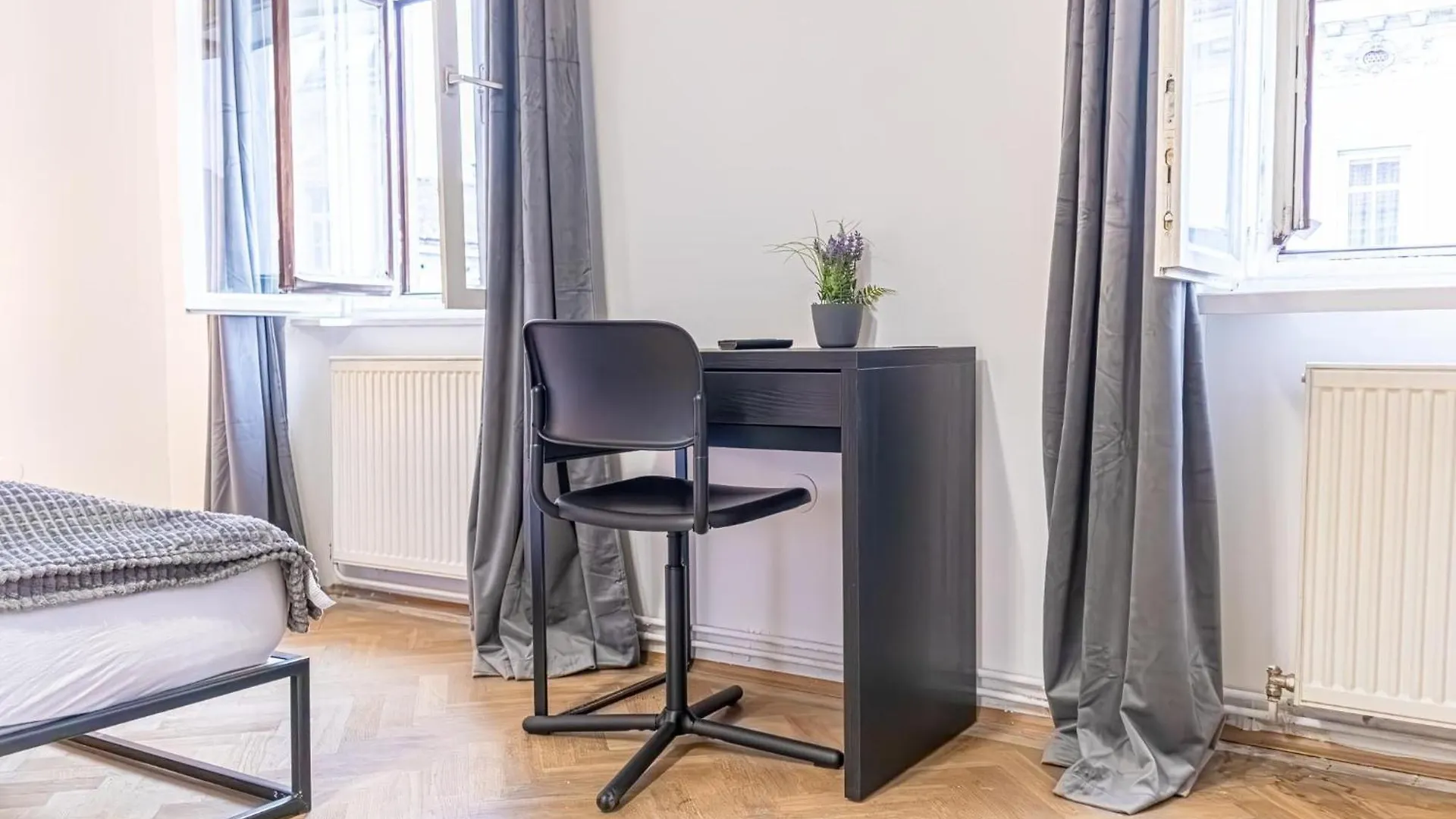 Apartment Spacious 2Br Apt -Near Wiener Stadthalle Burggassewiener Well Located Austria